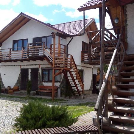Апартаменти "У Кузьмича" 2 Mikuliczyn Zewnętrze zdjęcie
