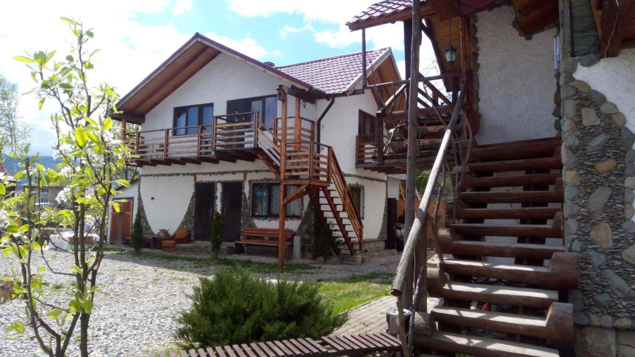 Апартаменти "У Кузьмича" 2 Mikuliczyn Zewnętrze zdjęcie