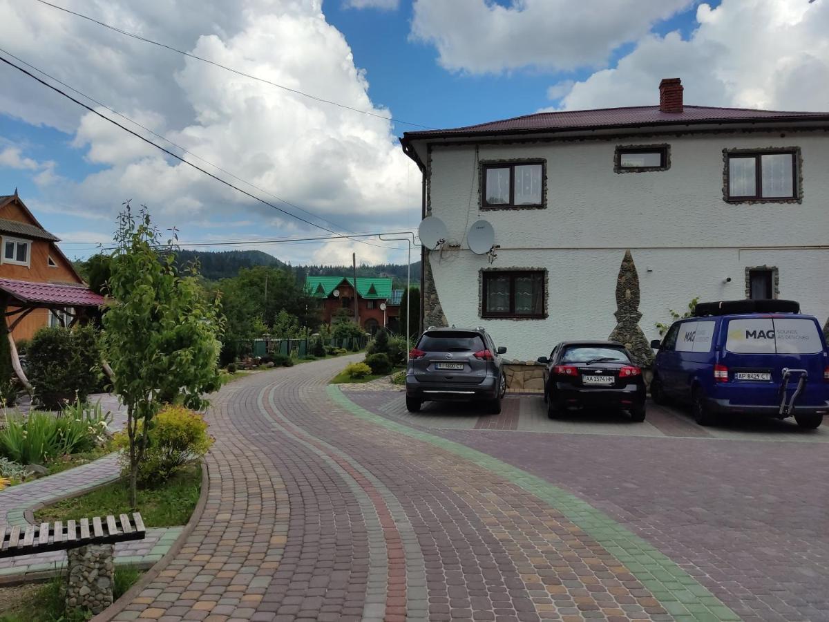 Апартаменти "У Кузьмича" 2 Mikuliczyn Zewnętrze zdjęcie